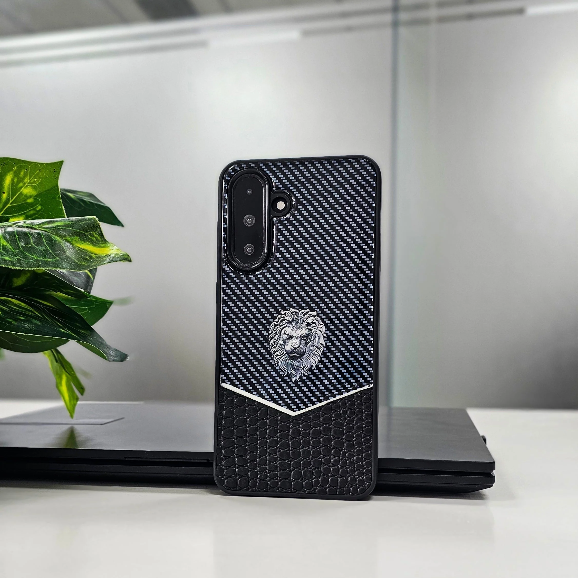 Samsung Galaxy A56 5G Luxury Lion Pattern Leather And Liquid Silicone Case - Image 4